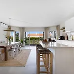 Bed & Breakfast Sunday Morning 4*